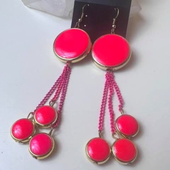 Vibrant Pink Dangle Earrings - Picture 1 of 4